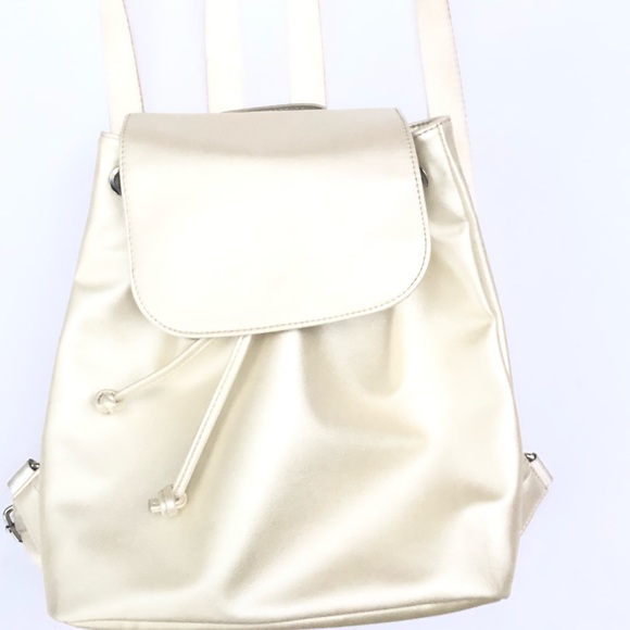 NWOT URBAN OUTFITTERS FAUX LEATHER MINI BACKPACK - Picture 5 of 8